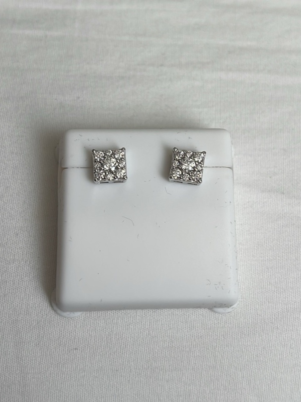 New .925 silver moissanite square earrings